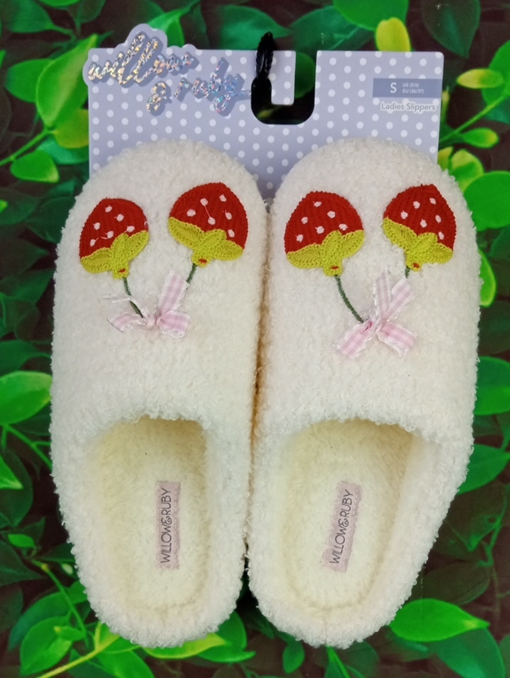 👠🍒 Willow & Ruby Cream Strawberry Slippers
